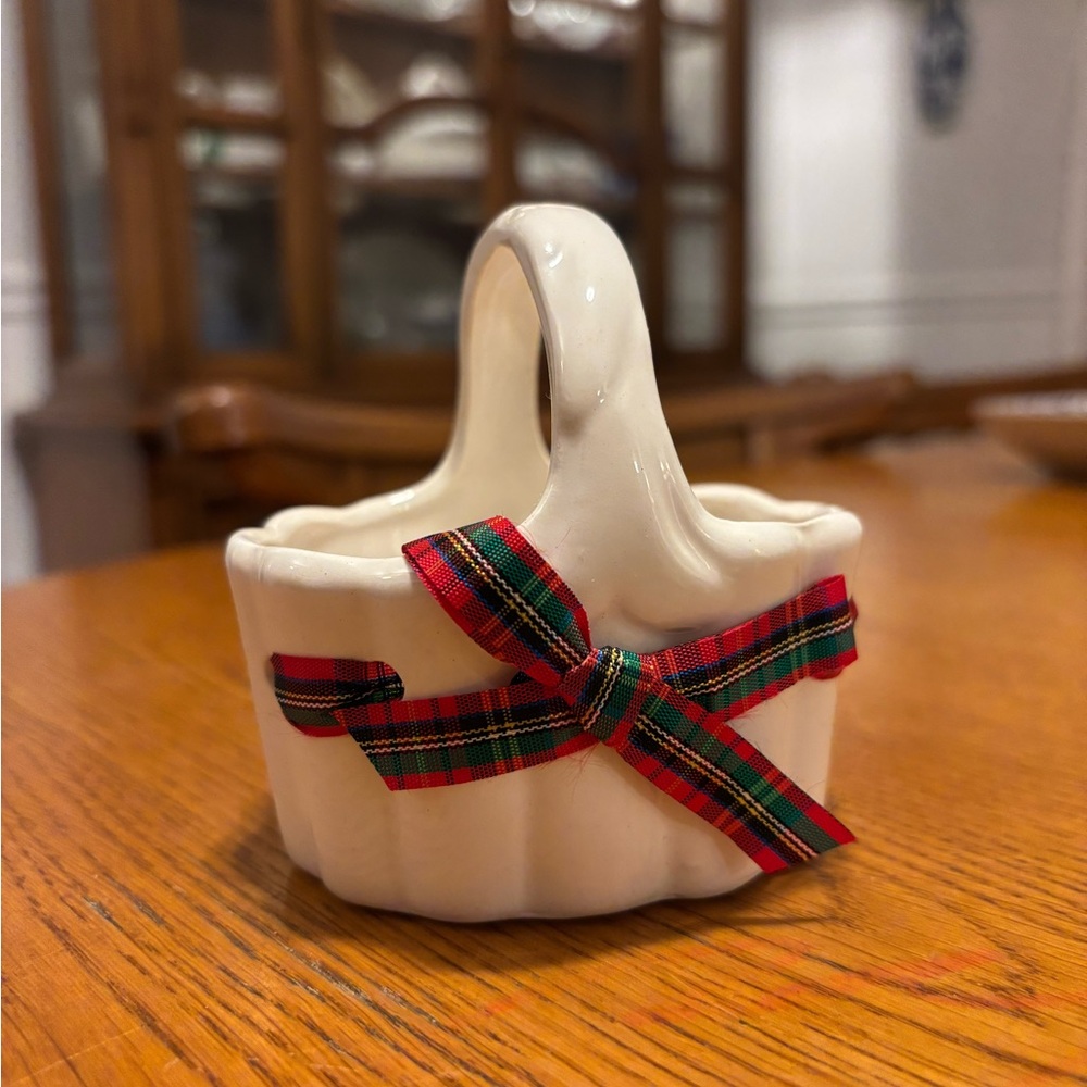 Ceramic Basket with Christmas Plaid Ribbon